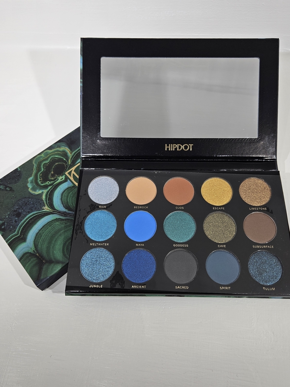 HIPDOT Blue & Green Eyeshadow Palette — Ocean Jewel Tones